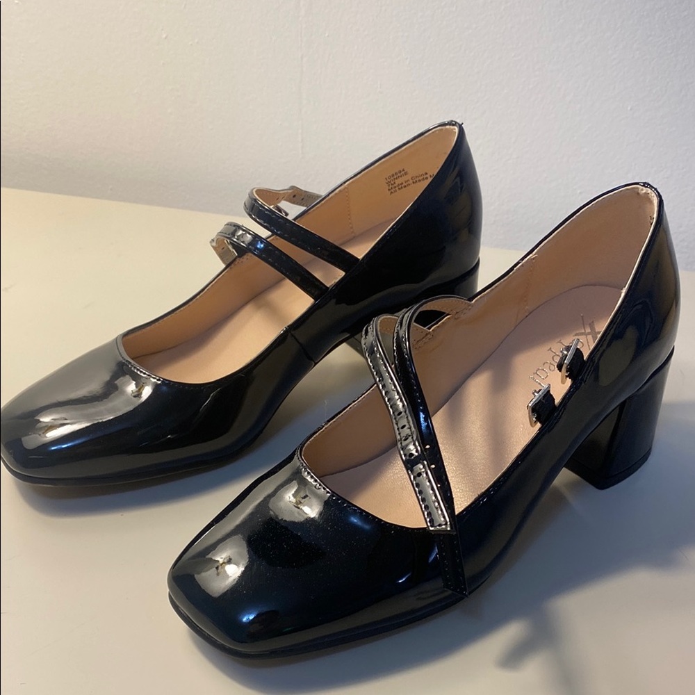 Elegant Black Mary Jane Heels